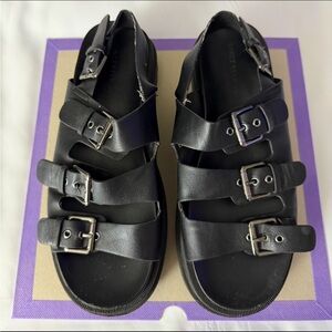 Sincerely Jules Heaven Buckle Lug Sole Black Sandals